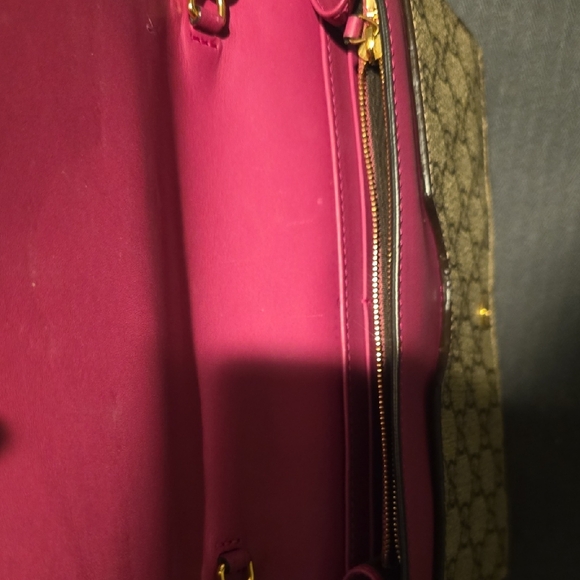 Gucci Red and Tan Clutch/Wallet with Gold Chain - Picture 4 of 8